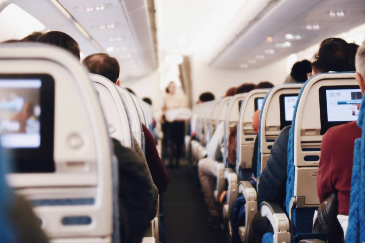 Missed Connection Coverage: Your Secret Weapon Against Travel Chaos (Seriously, Get It)